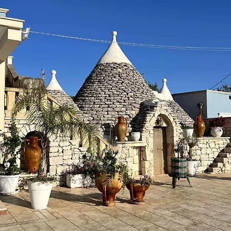 Dolce Villacastelli Guest house Villa Castelli