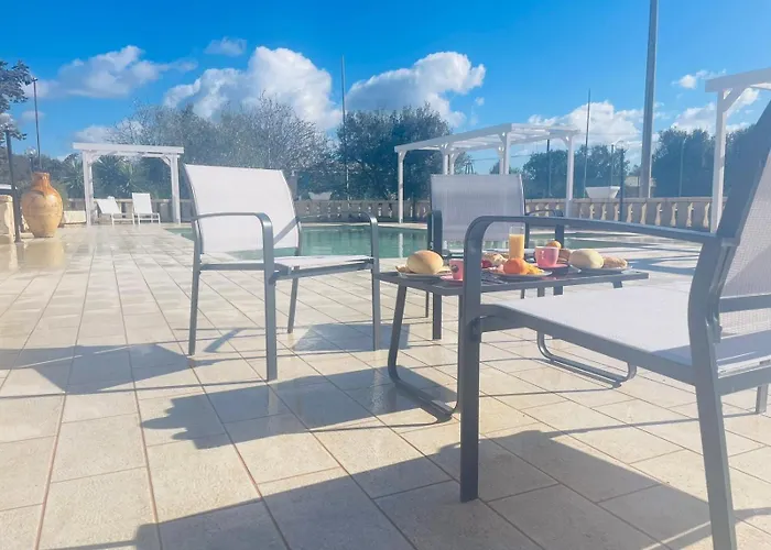 Dolce Villacastelli Villa Castelli